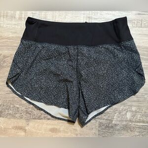 Athleta Women’s Run With It 3” Shorts Black Speckled Print Size X-Small
